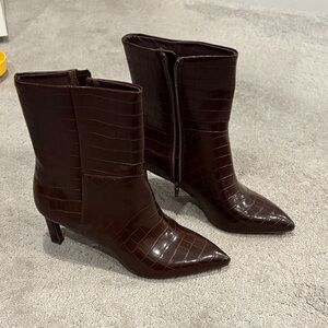 DV by Dolce Vita Dark Brown Croc-Patterned Heeled Boots